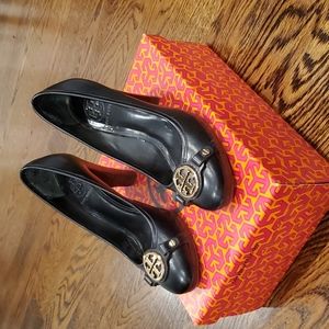 Black Tory Burch pumps size 7